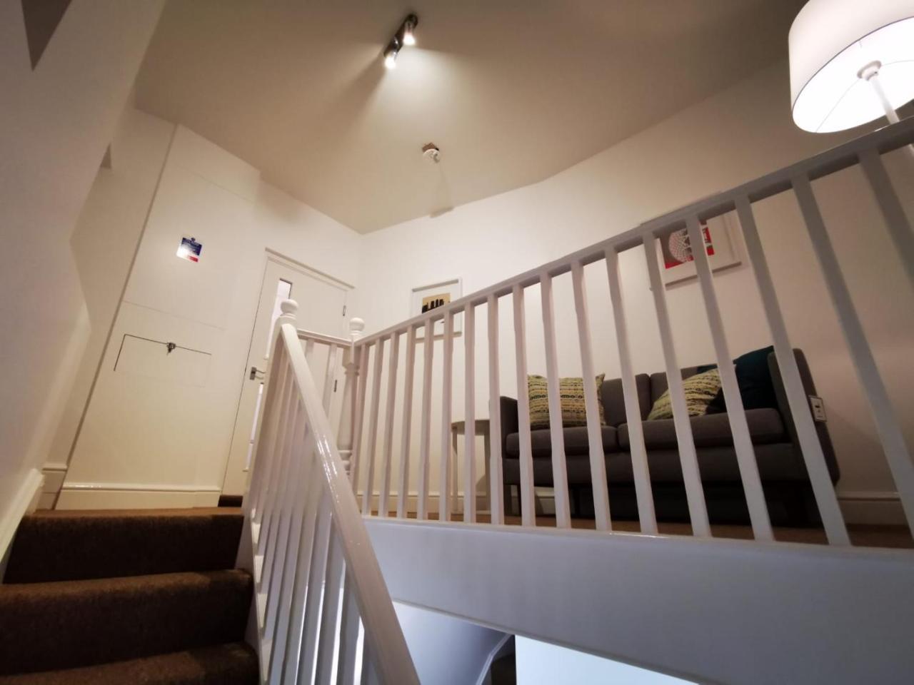 Capital Host- Apartments Euston London Bagian luar foto