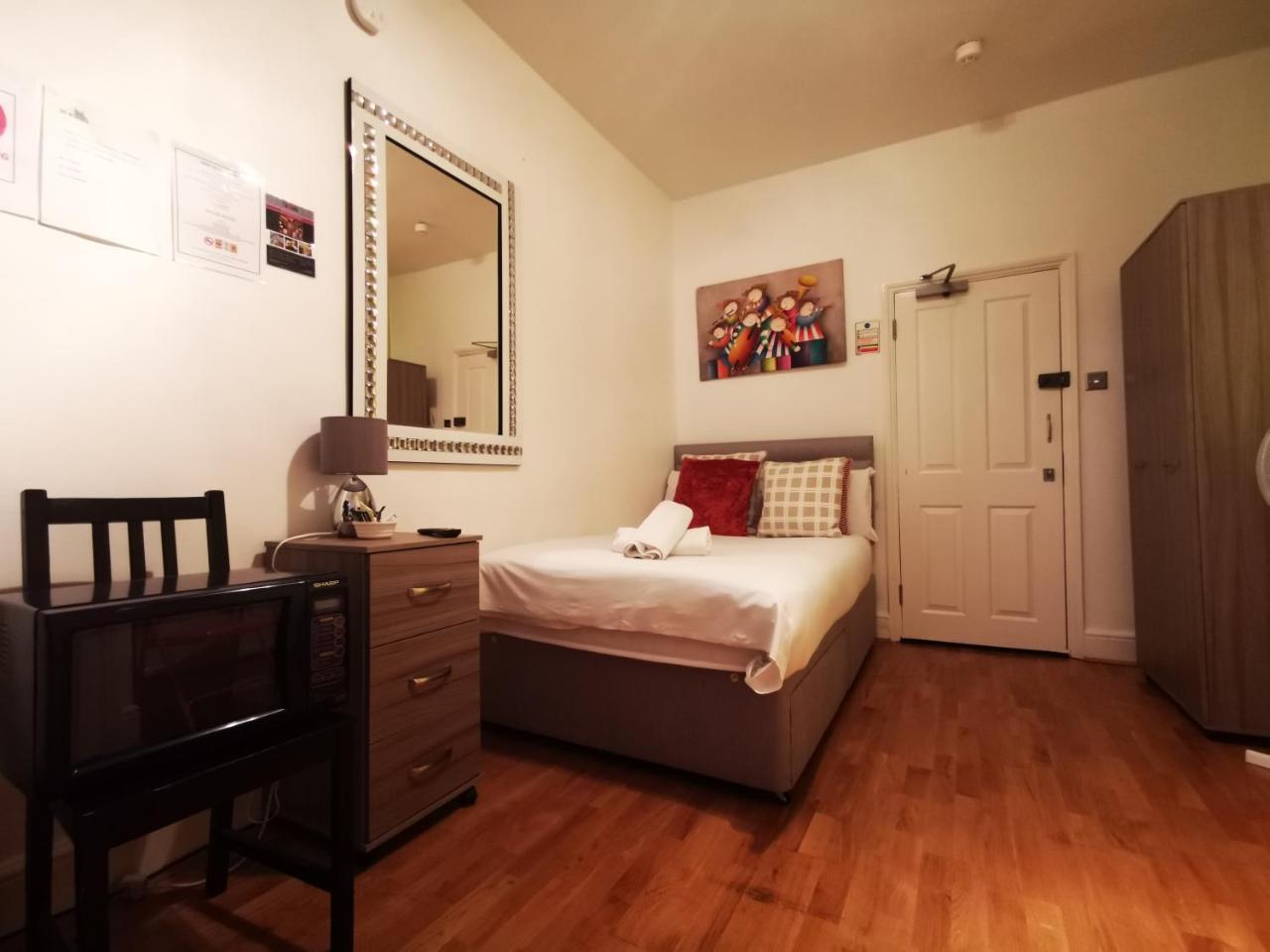 Capital Host- Apartments Euston London Bagian luar foto